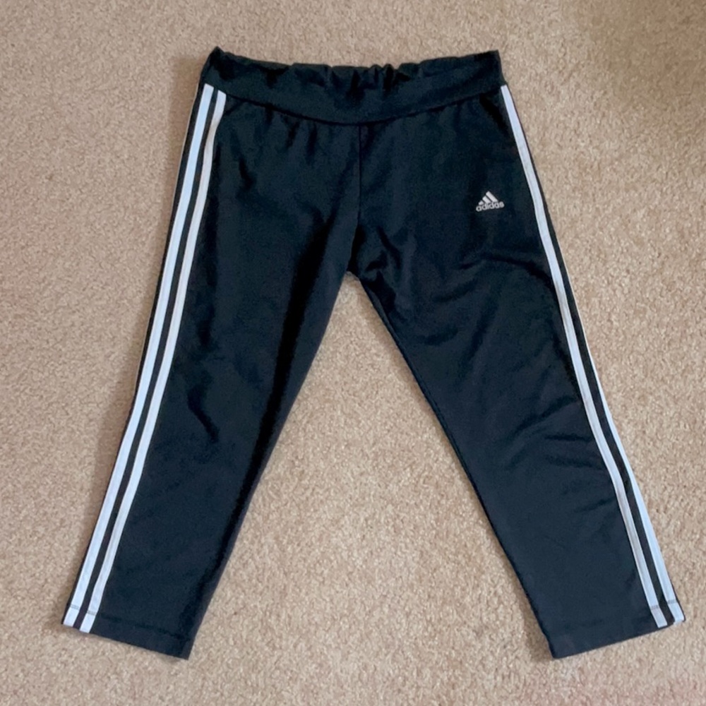 Adidas capri leggings